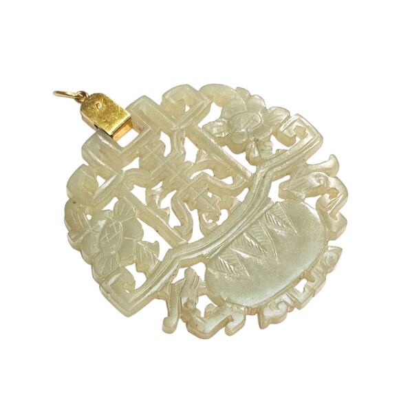 Vintage 14K Gold Nephrite Jade Carved Pendant - Auspicious Symbols - Picture 3 of 5